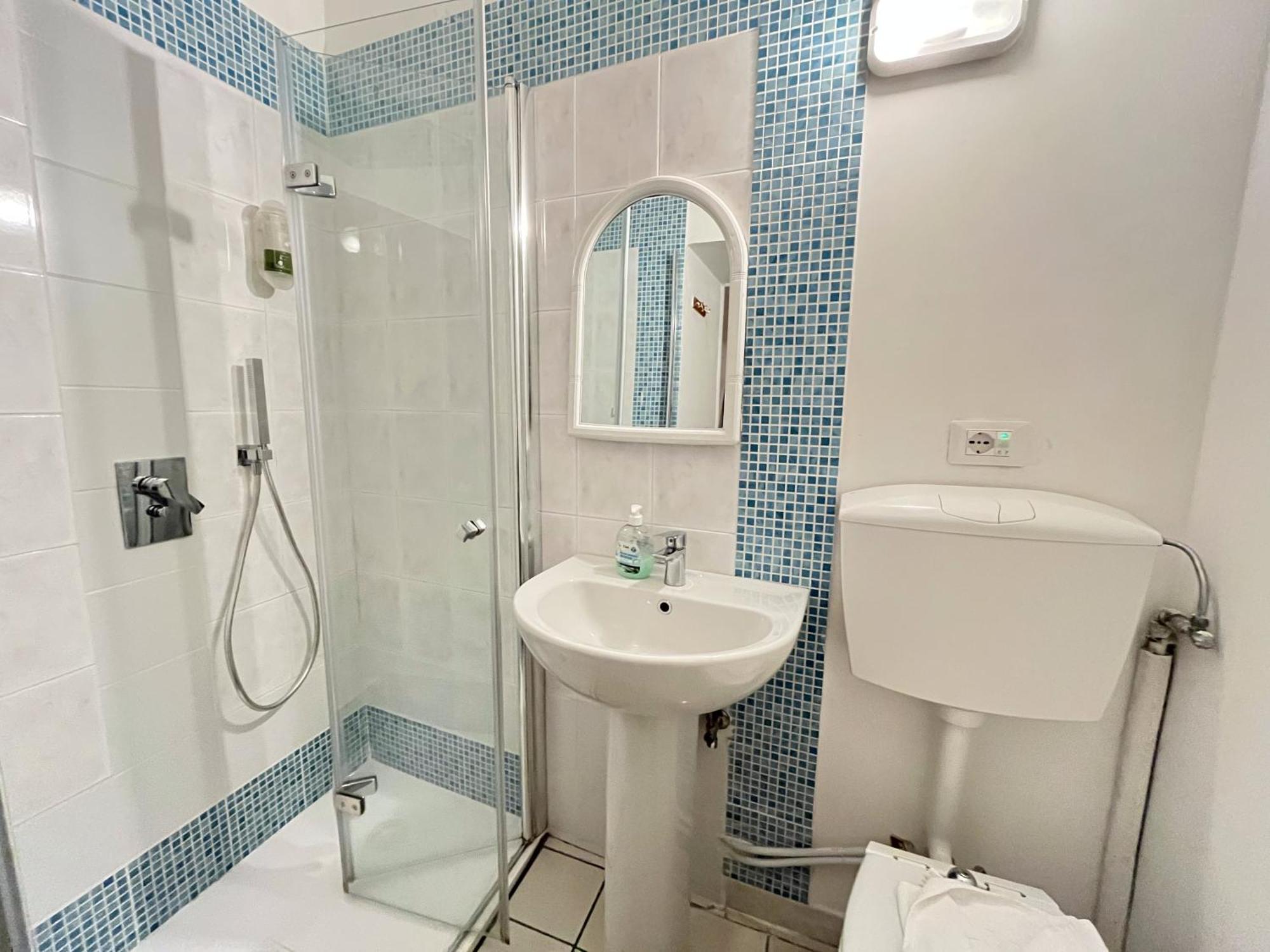 Le Violette Hotel Lucca Room photo